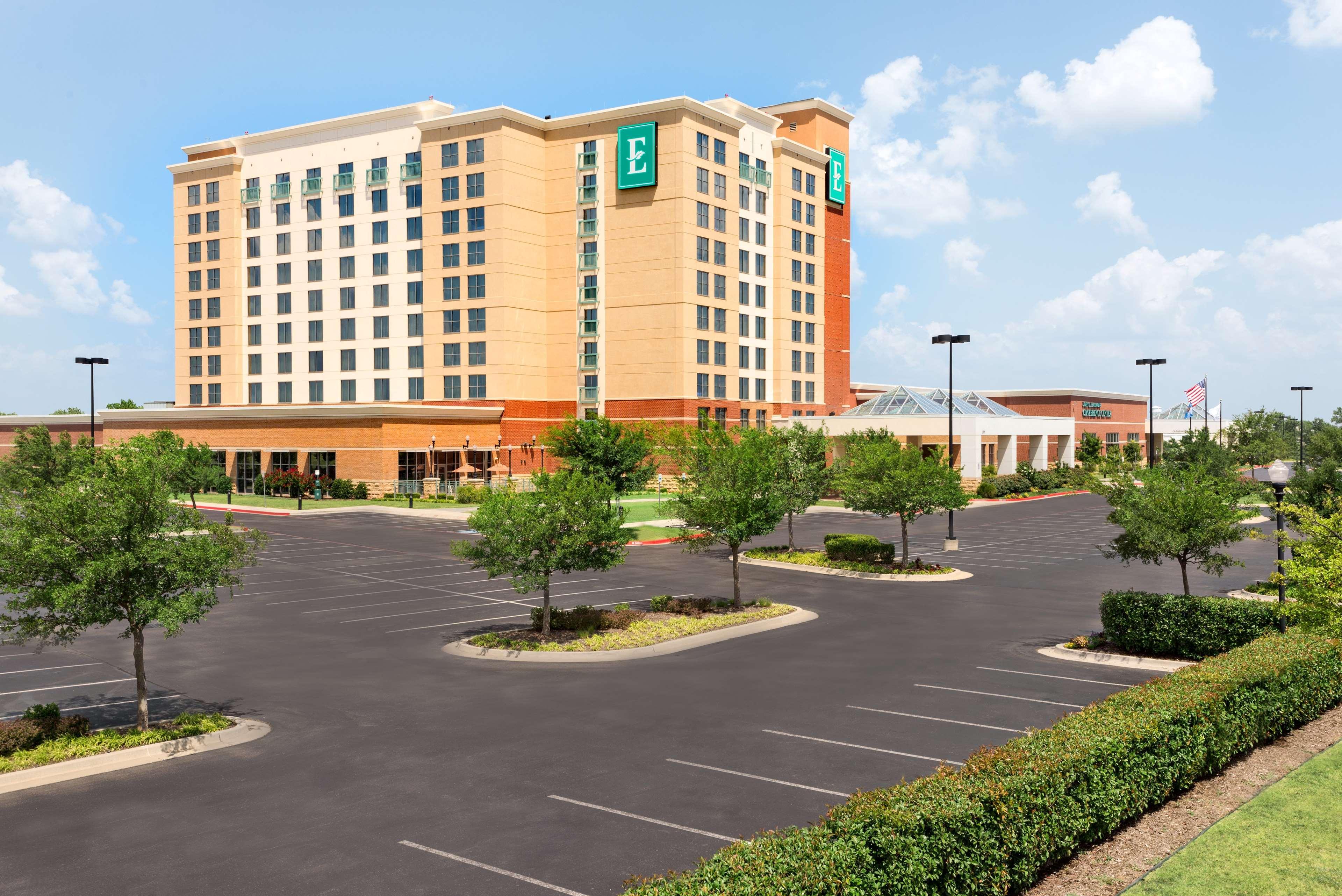 Embassy Suites Norman Hotel y Centro de Conferencias Exterior foto